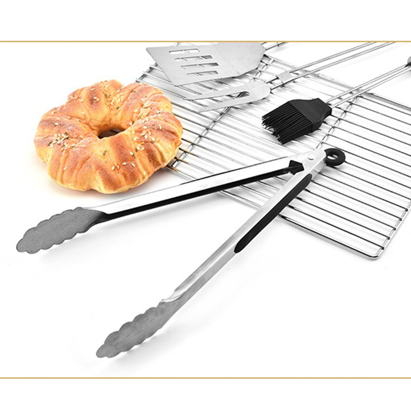 Set di 4 Utensili per Barbecue - Camping Cooking Accessories Set recensione e prezzo